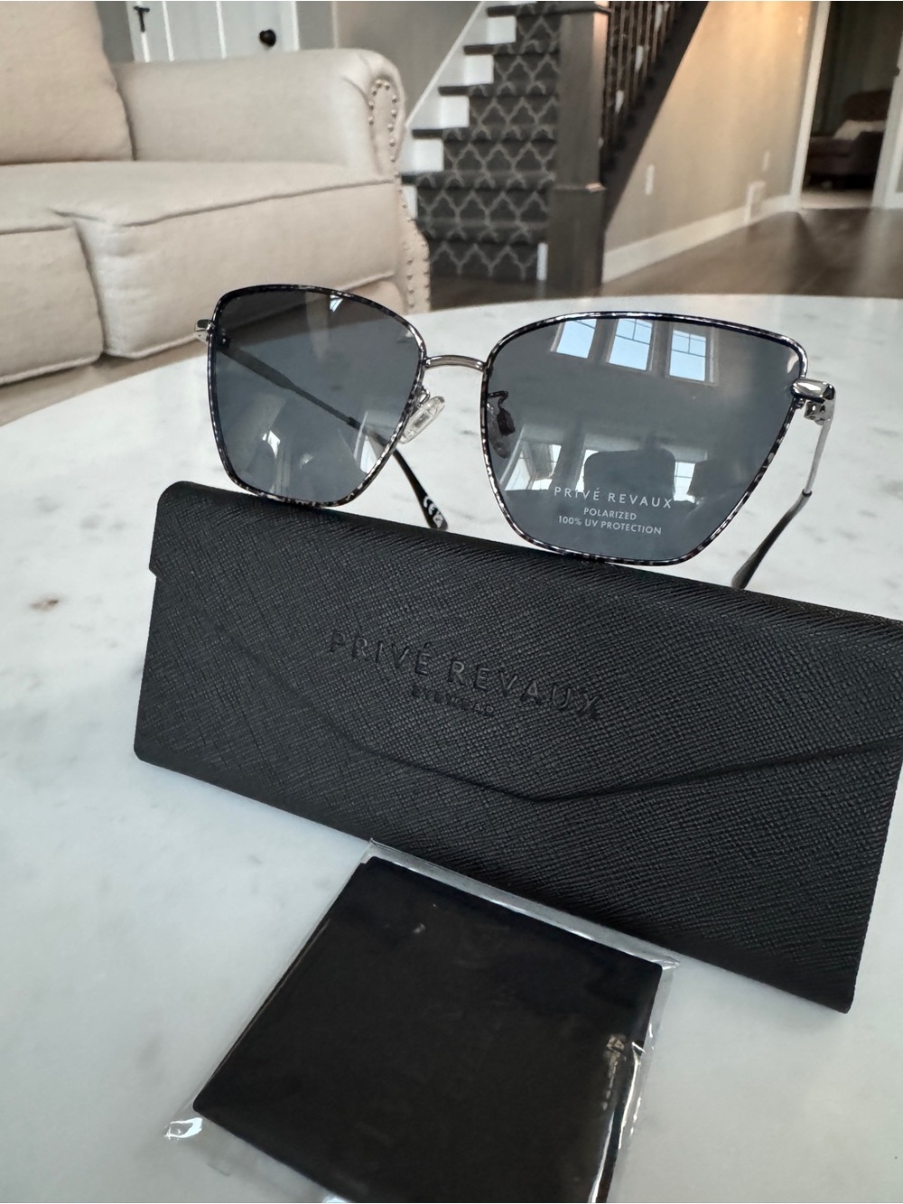 NWT Privé Revaux Purr/S Polarized Oversized Square Sunglasses with case & cloth
